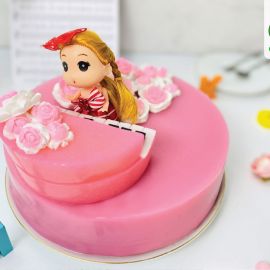 Bánh Sinh Nhật Rau Câu 4D Búp Bê Ngồi Đánh Đàn - GELLI – G0420006