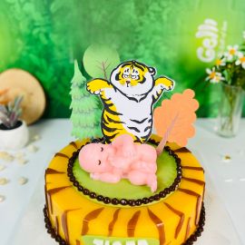 Bánh sinh nhật rau câu 4D con hổ và bé trai - G0622004