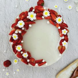 BÁNH SINH NHẬT RAU CÂU RỪNG DÂU TƯƠI NGON - GELLI – G1019008